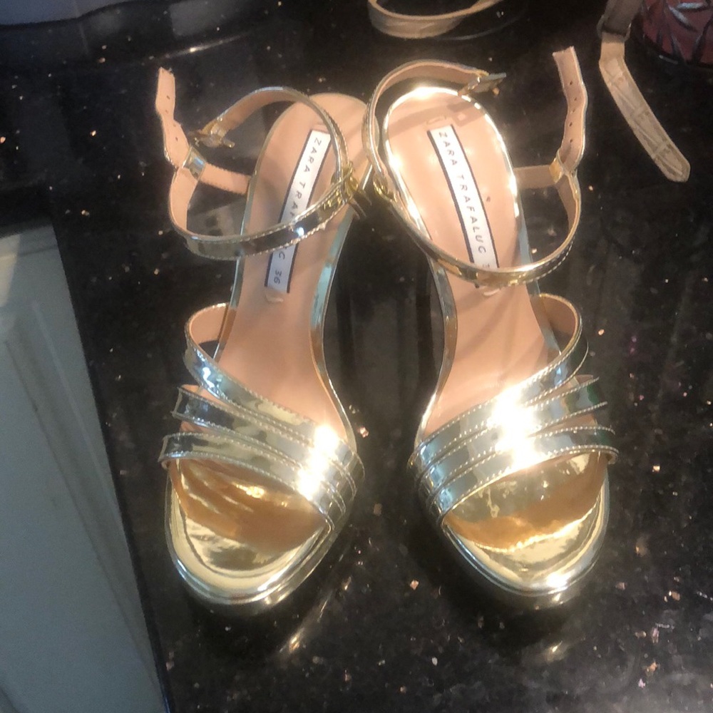 Brand new never worn size 6 Zara stiletto heels